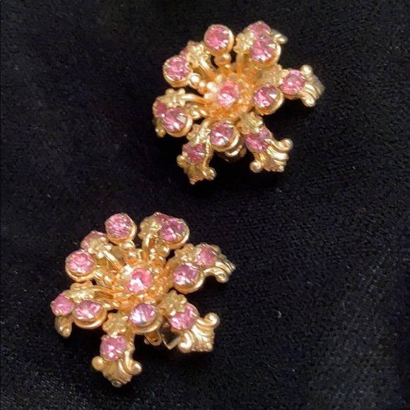 Jewelry - Pink rhinestone clip earrings Vintage